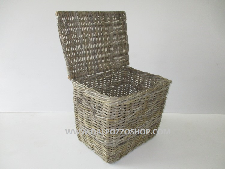 CK9010/2 CESTO PORTABIANCHERIA IN GIUNCO CM 52X39X47 H CK9010/2 CESTO PORTABIANCHERIA IN GIUNCO CM 52X39X47 H